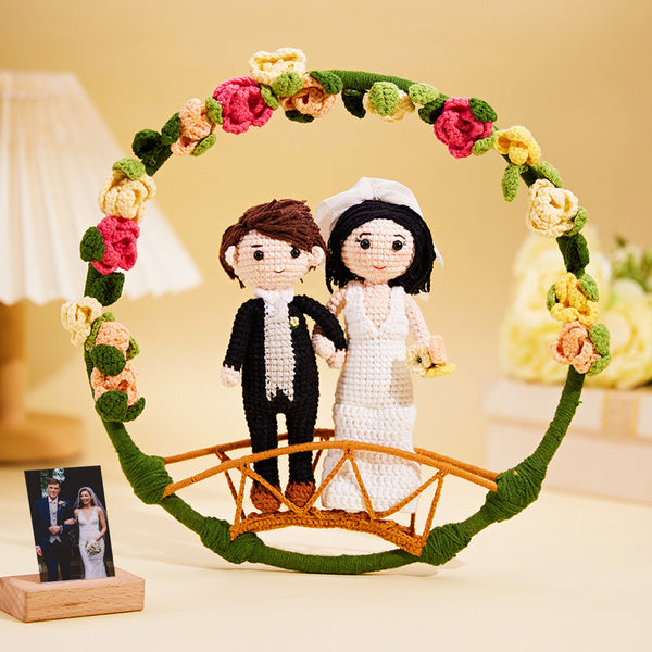 Custom Crochet Doll Personalized Gifts Handmade Mini Look alike Dolls Wedding Couple with Flower Circle