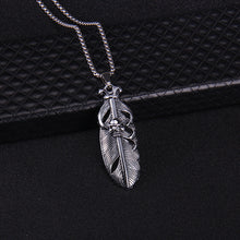 Feather Pendant Necklace Men's Trendy Personality Fashion Nightclub Europe and the United States Hip-hop Street Jewelry